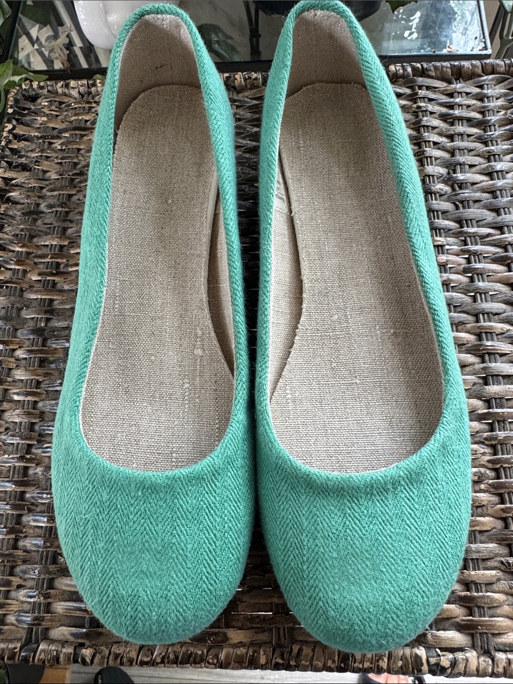 Rawganique flats Handmade vegan hemp with  rubber sole Mint Green women’s size 7
